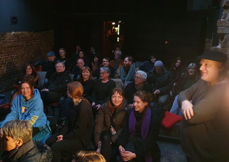 Begeisterung bei Premierenfeier von „Wat Neuet im Westen“ mit Regisseurinnen