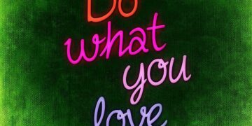 Warum die Taxifahrerin Şerife Üzüm in der Zeitung gelobt wird