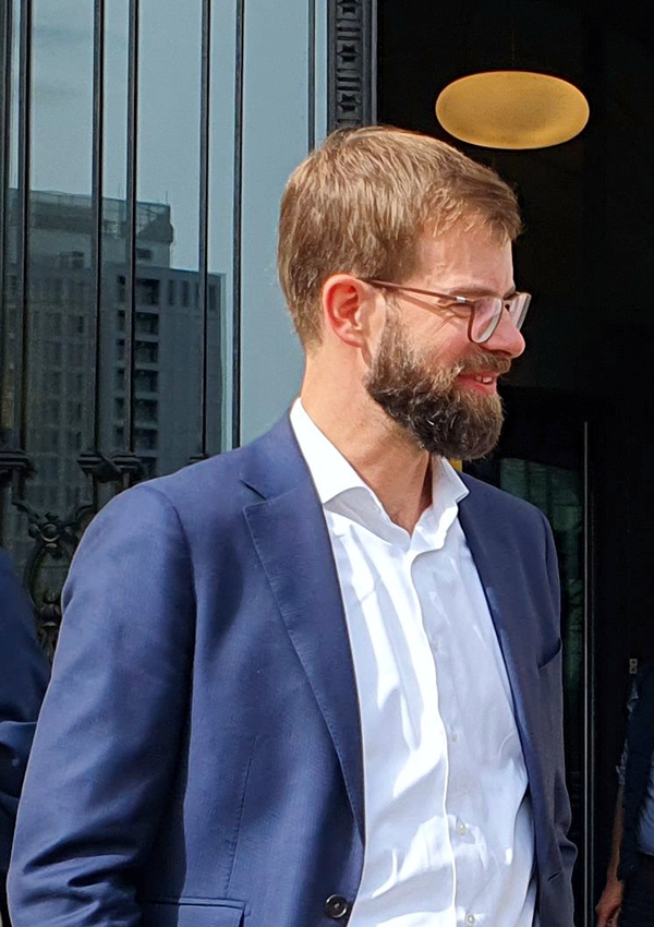 IRU und T4SM – Partner oder Konkurrenten?