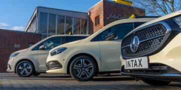 Komplette Mercedes-Taxi-Palette bei Intax