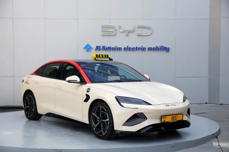 Ausgerechnet in Dubai fährt die Taxiflotte elektrisch