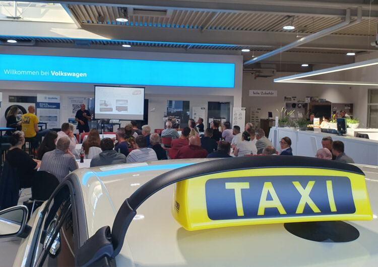 Volkswagen Neuigkeiten beim 11. VW-Taxi-Abend