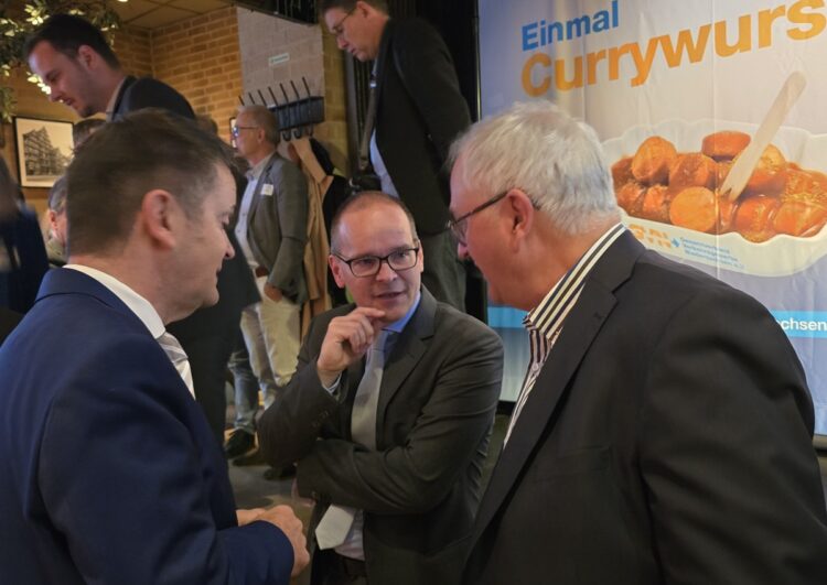 Moin Allerseits: Erster Arbeitstag von Neu-Minister Tonne bei den Taxlern