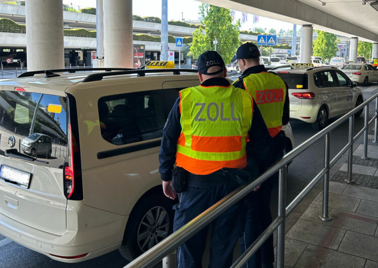 Böse Ausreißer: Ergebnisse der Zollkontrollen im Taxi- und Mietwagengewerbe