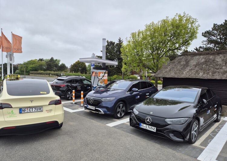 Sylter E-Taxiunternehmer: „Lieber Wallbox als teure Schnelllader“