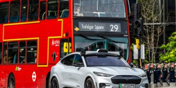 Großbritannien beschleunigt Robotaxi-Einführung