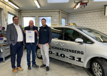 Taxi Schwarzenberg: 1945 gegründet und mit Rollibeförderungen in die Zukunft
