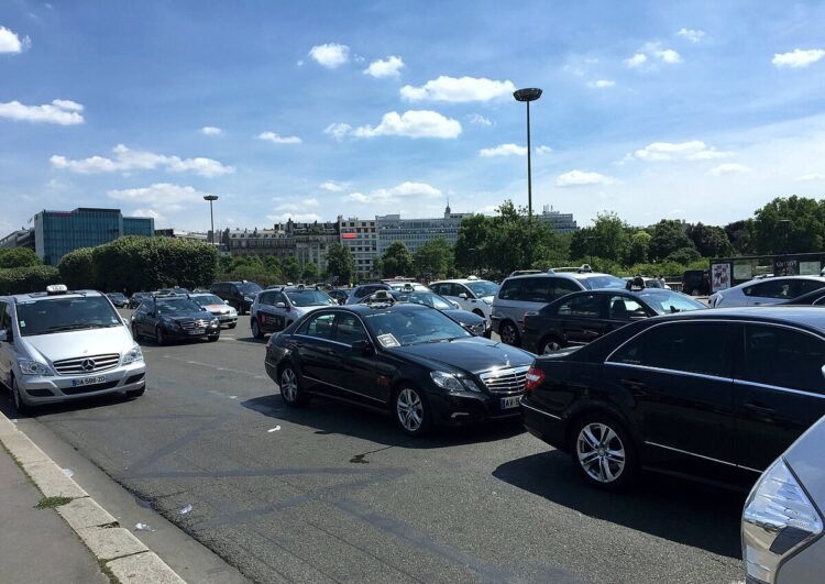Proteste von Taxlern in Frankreich fortgesetzt