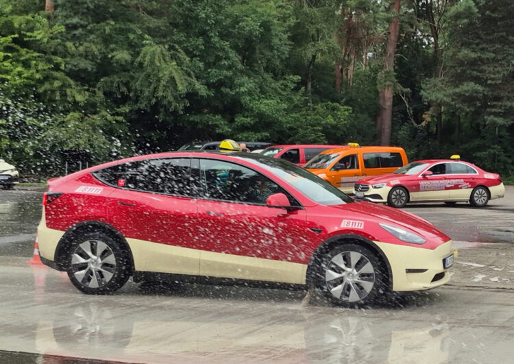 Fahrsicherheitstraining acht-elf-elf Das Taxi Gmbh