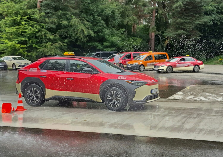 Fahrsicherheitstraining acht-elf-elf Das Taxi Gmbh