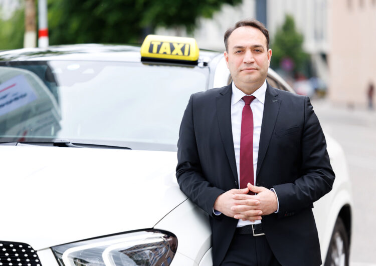 Ekrem Gönültas, Obmann der Wiener Taxi-Innung („Fachgruppe Beförderungsgewerbe mit Personenkraftwagen“)