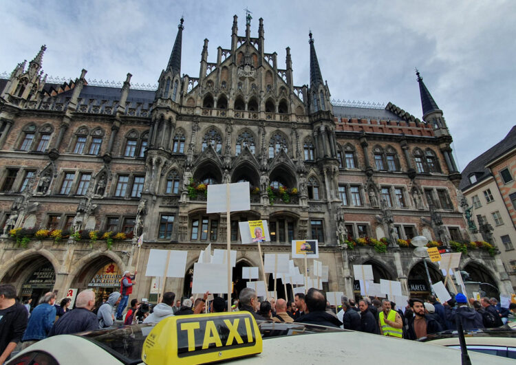 Reiters „Lieblingslösung“: Taxler in die Schattenwirtschaft