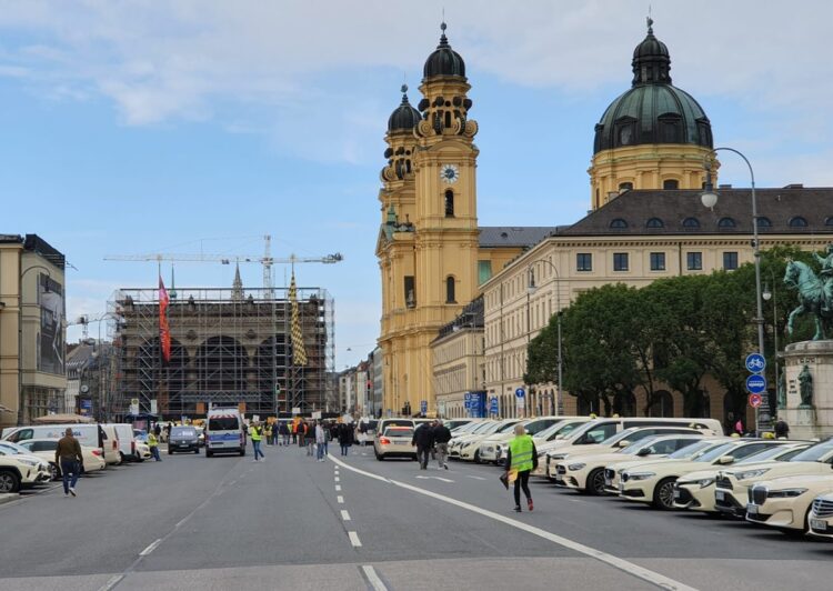 Taxidemo in München: Letzter Strohhalm Stadtrat