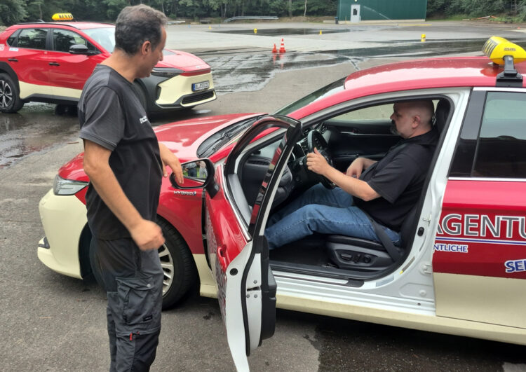 Fahrsicherheitstraining acht-elf-elf Das Taxi Gmbh
