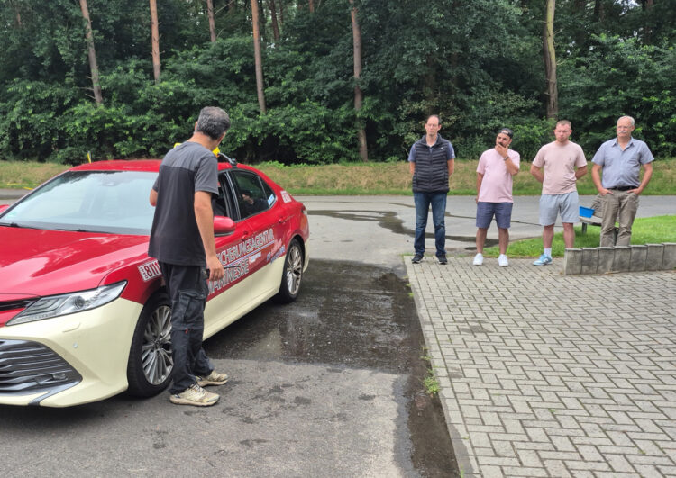 Fahrsicherheitstraining acht-elf-elf Das Taxi Gmbh