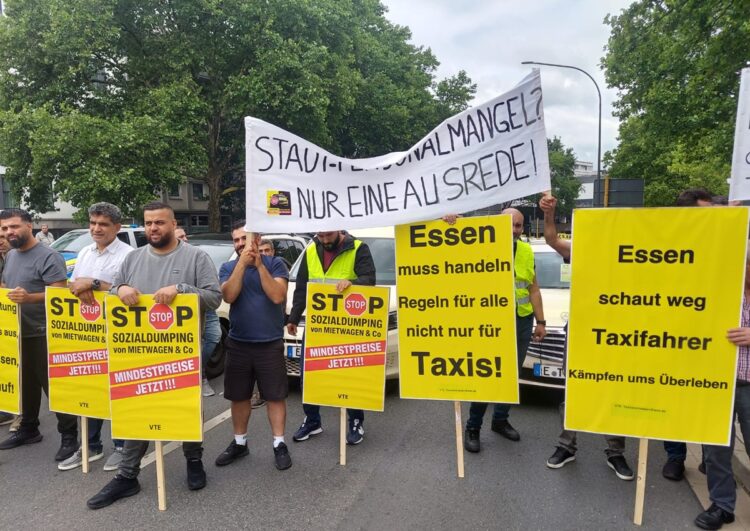Essener Taxidemo 25-07-09