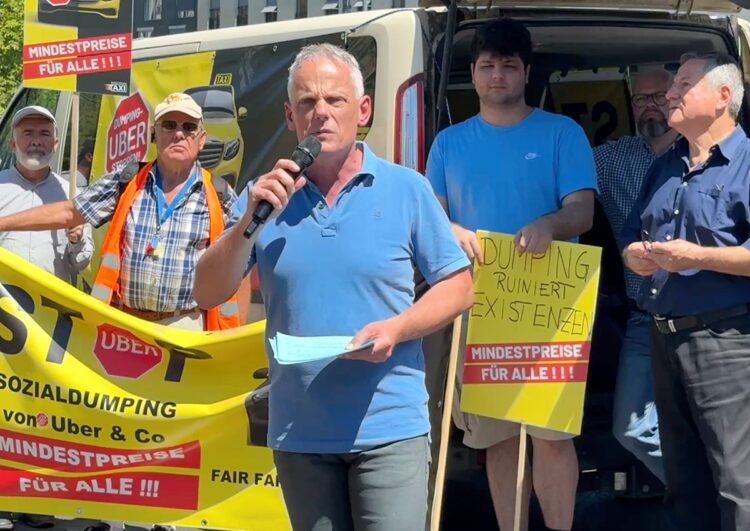 Taxi-Aktionstag in Berlin: direkte Aufklärung an Uber-Nutzer