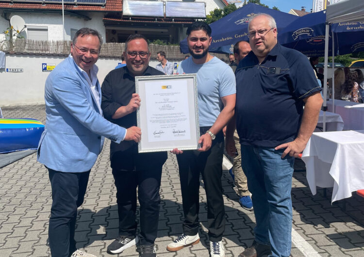 Doppeljubiläum bei Taxi Kósa und Taxi Ostbayern