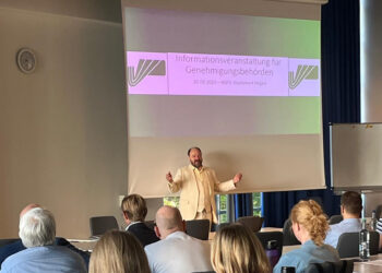 Aufklärung und Information für Behördenvertreter