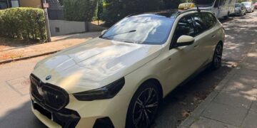 In Hamburg mischt jetzt auch BMW bei den E-Taxis mit