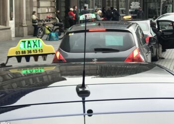 Taxifahrer streiken landesweit – auch für die Versicherten