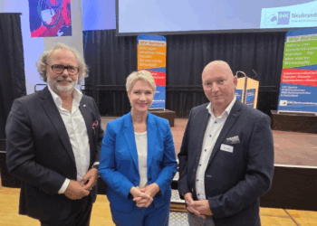 Schwierige Lage: Taxi-Dialog mit Ministerpräsidentin Schwesig