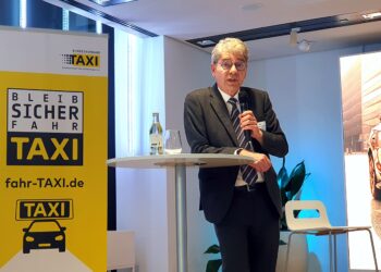 Taxiverband warnt: Politikversagen stärkt extreme Parteien