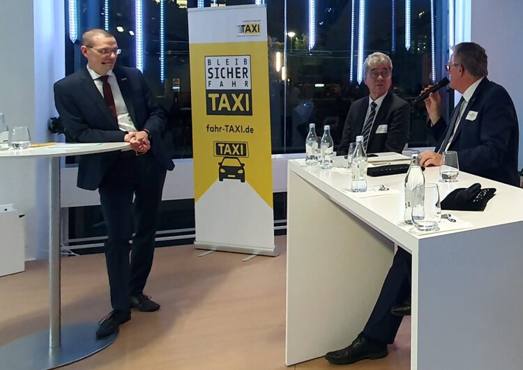 Parlamentarischer Abend: SPD-Politiker bringt Taxler in Rage