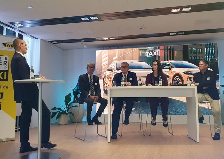 Parlamentarischer Abend: SPD-Politiker bringt Taxler in Rage