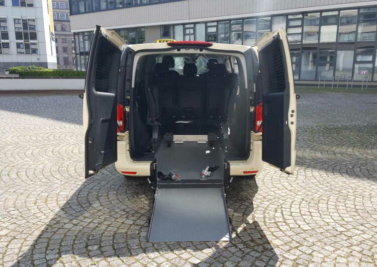 Hamburger Unternehmer ermöglichen Spontanvermittlung von Inklusionstaxis