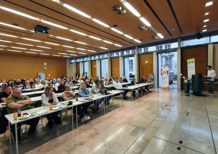 KV-Verhandlungen: Beifall für den Erfolg in Thüringen