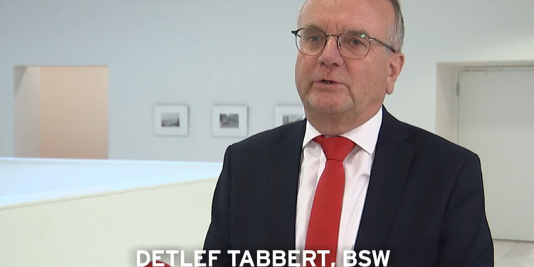 Uber-Problem in Brandenburg: Minister Tabbert in der Kritik