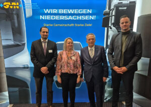 Das GVN-Taxi Team: Stephen Schubert, Harald Gast, Gundula Hauenstein und Christian Harstick (von rechts nach links), Foto: Remmer Witte