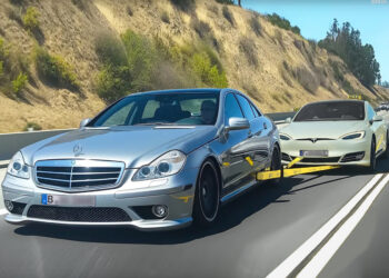 Liegengebliebenes E-Taxi abschleppen – möglich oder lieber nicht?