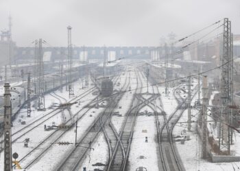 Wenn die Bahn eingeschneit ist, rettet das Taxi die Mobilität