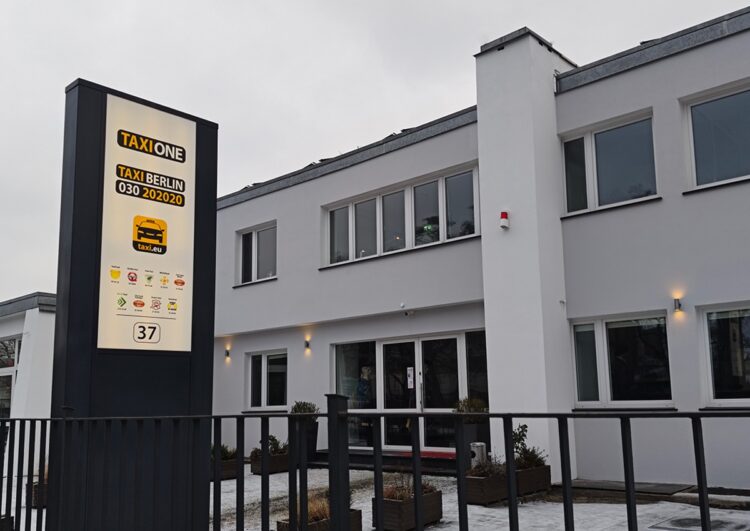 Berliner Taxi One und Leipziger Taxi 4884 geben Zusammenschluss bekannt