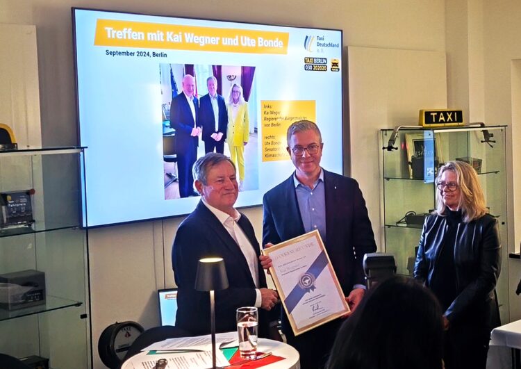 Seltener Moment des Dankes: Berliner Taxigewerbe würdigt politische Unterstützung