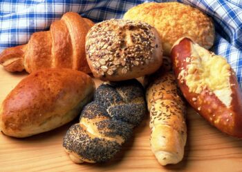 Taxi fährt Brötchen: Neues Umsatzmodell am Wochenende