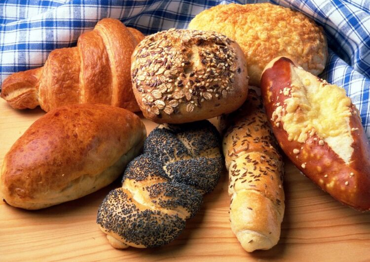 Taxi fährt Brötchen: Neues Umsatzmodell am Wochenende