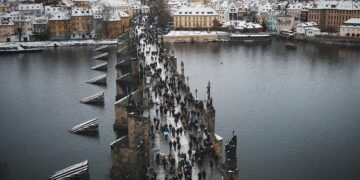 Prager Flughafen-Taxis: Kartellstrafe in Millionenhöhe