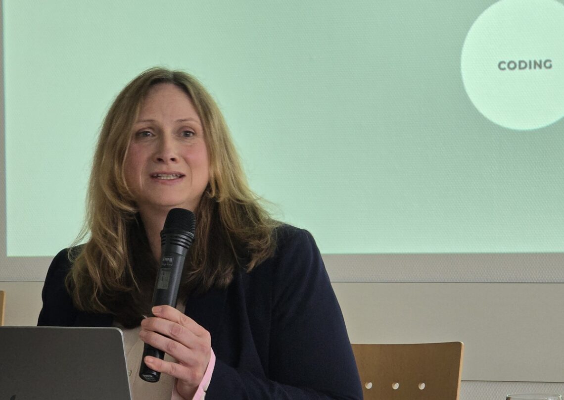 Bente Roth Künstliche Intelligenz und die Frage der Haltung