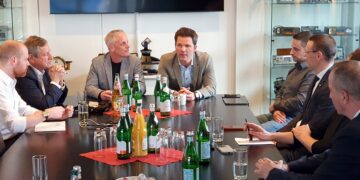 Taxigewerbe und SPD-Kandidat Krach: Rechtsstaatlichkeit wieder herstellen