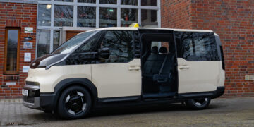 Starker Start des neuen Großraumtaxis von Kia