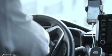 Organisierte Schwarzarbeit: Medien klären zunehmend über Uber und Bolt auf