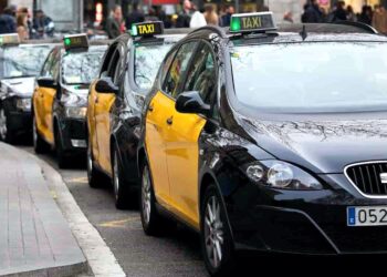 Landesparlament von Katalonien stimmt für nachgebessertes Taxigesetz