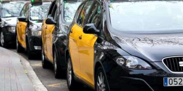 Landesparlament von Katalonien stimmt für nachgebessertes Taxigesetz