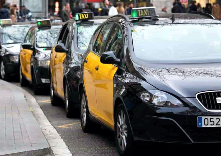 Landesparlament von Katalonien stimmt für nachgebessertes Taxigesetz