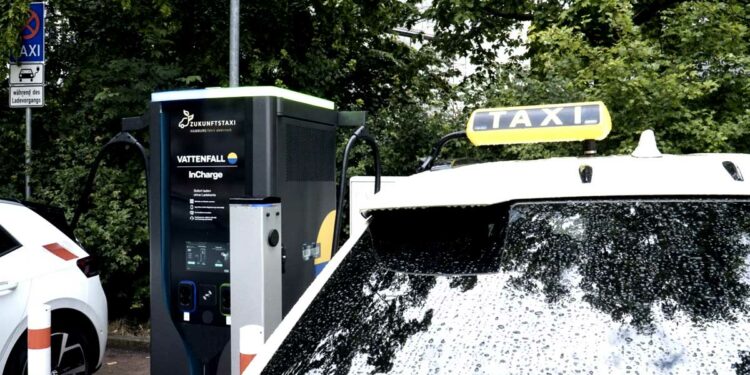 Hamburger E-Taxi-Ladeinfrastruktur wird weiter ausgebaut