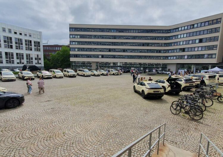 Hamburger E-Taxentag: Auf Tuchfühlung mit der Behörde