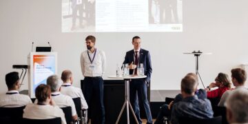 Taxi im Rampenlicht beim Deutschen Nahverkehrstag